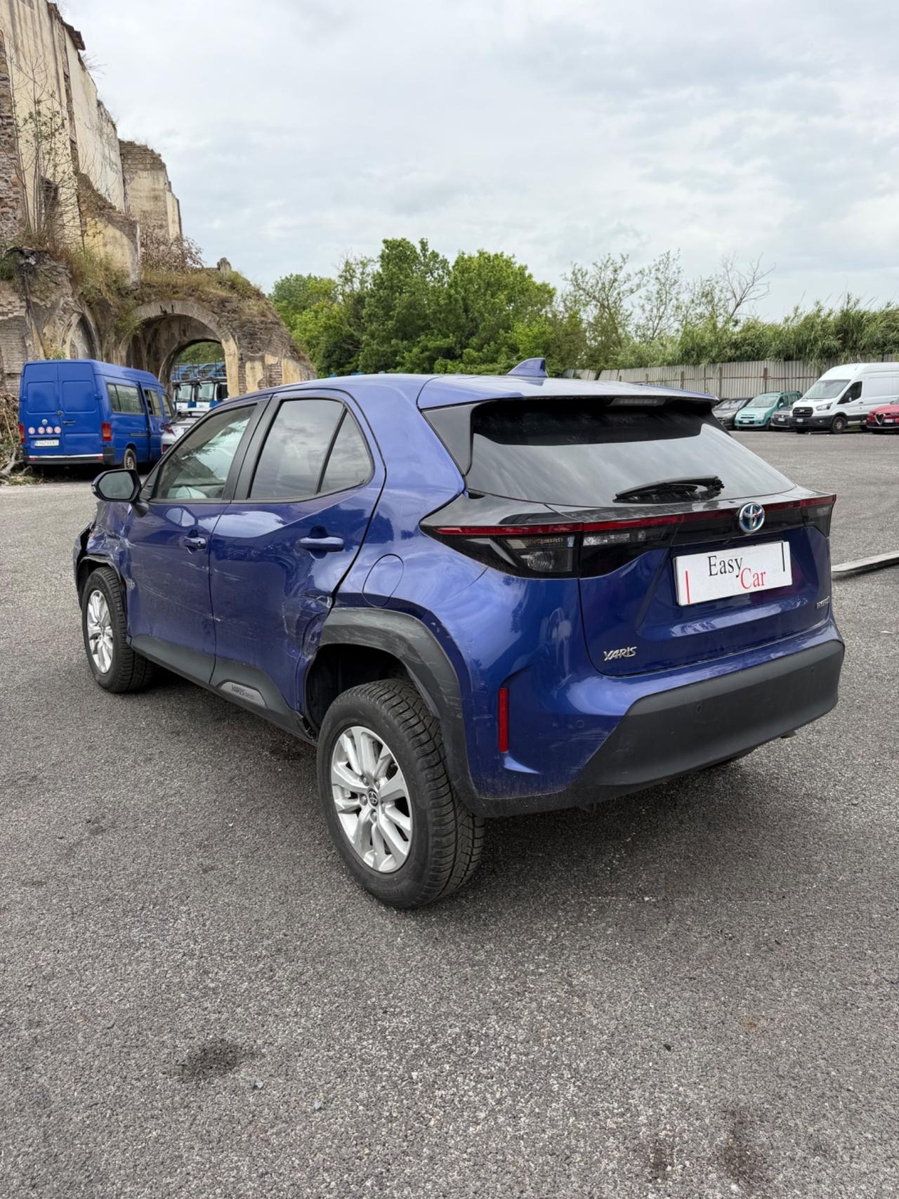 Toyota Yaris Cross 1.5 Hybrid SINISTRATA