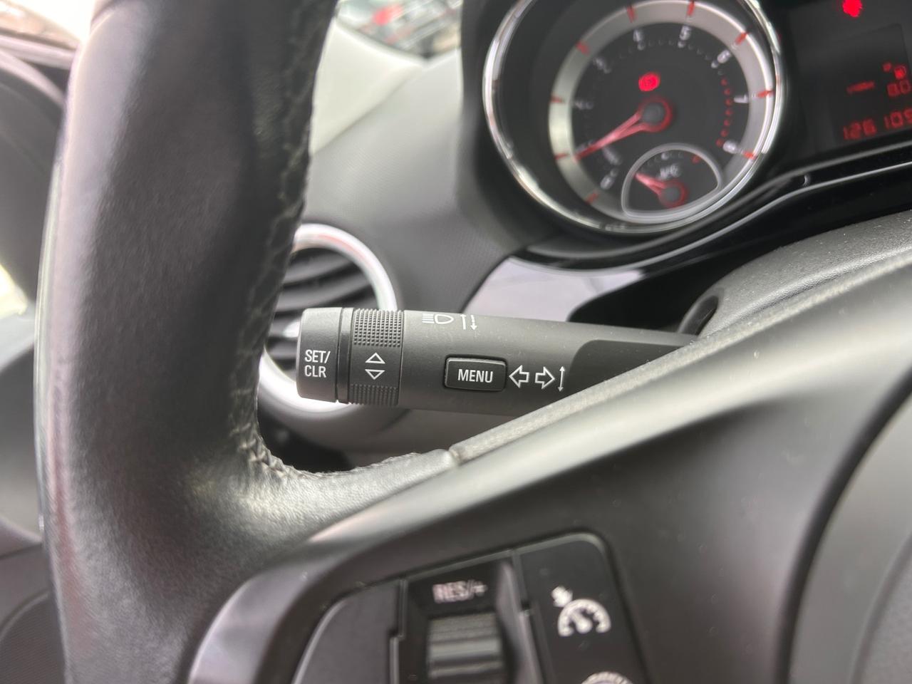 Opel Adam 1.4 Glam 87cv