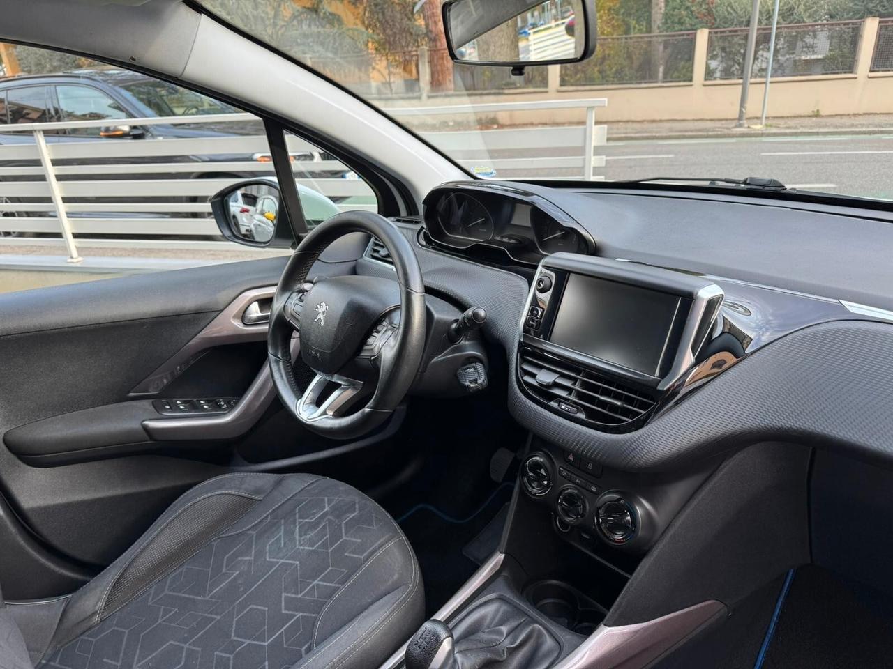 BMW i8 COUPE' TRE VOLUMI HYBRID 231cv