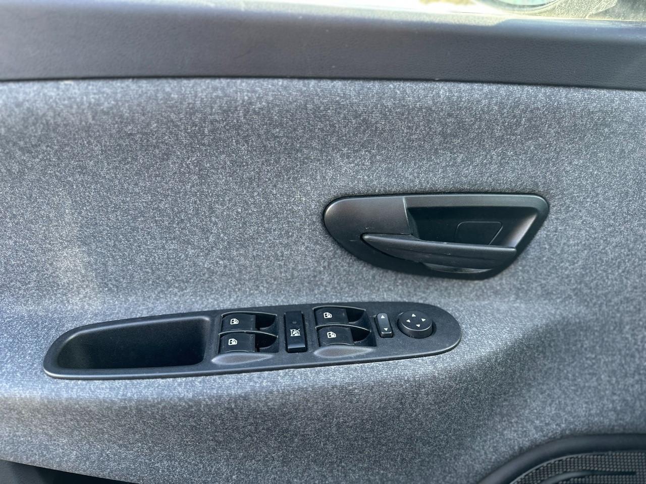 LANCIA Ypsilon III 2021 - Ypsilon 1.0 firefly hybrid Silver s&s 70cv