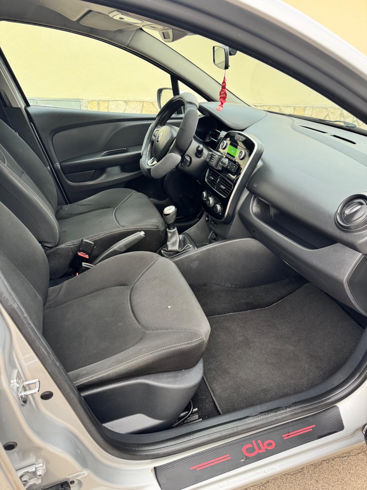 Renault Clio 1.2 75CV 5 porte Life