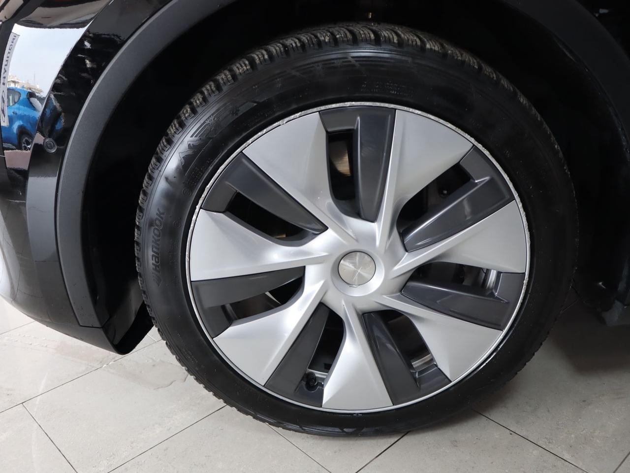 Tesla Model Y LONG RANGE DUAL MOTOR AWD IVA #9696