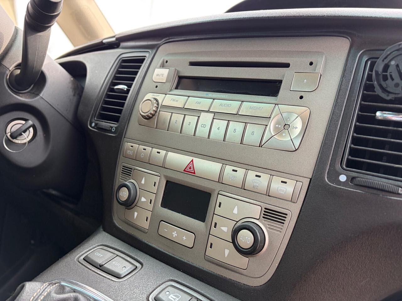 Lancia MUSA 2008 platino ok neopatentati