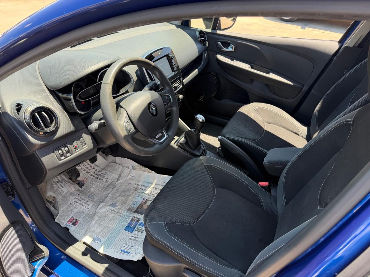 Renault Clio Sporter TCe 12V 75 CV Moschino Life