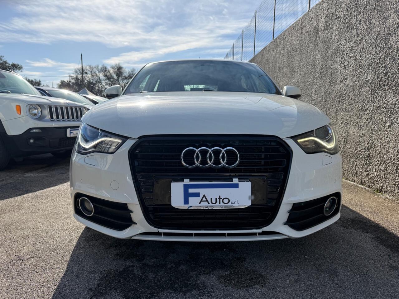 Audi A1 1.6 TDI,5 porte,LED diurni,Bluetooth,comandi al volante,ecc.