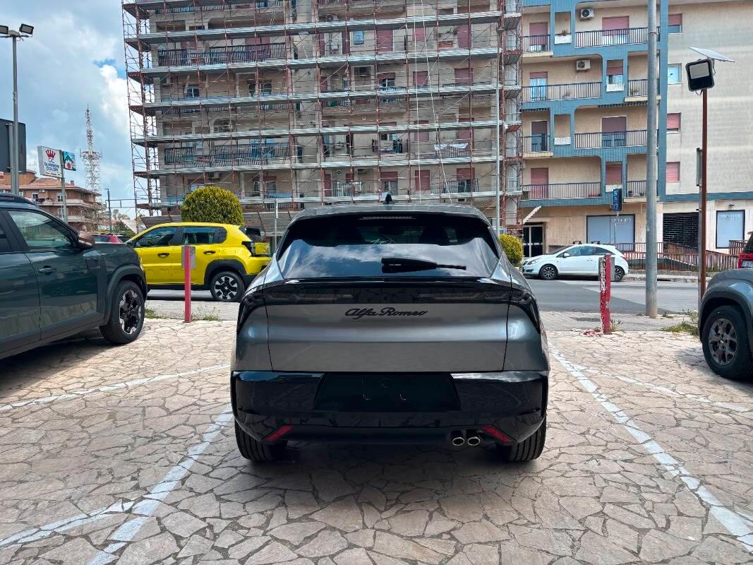 Alfa Romeo Junior 1.2 ibrida 145cv edct6