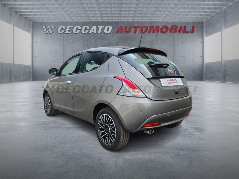 Lancia Ypsilon Ypsilon 1.0 firefly hybrid Platino s&s 70cv