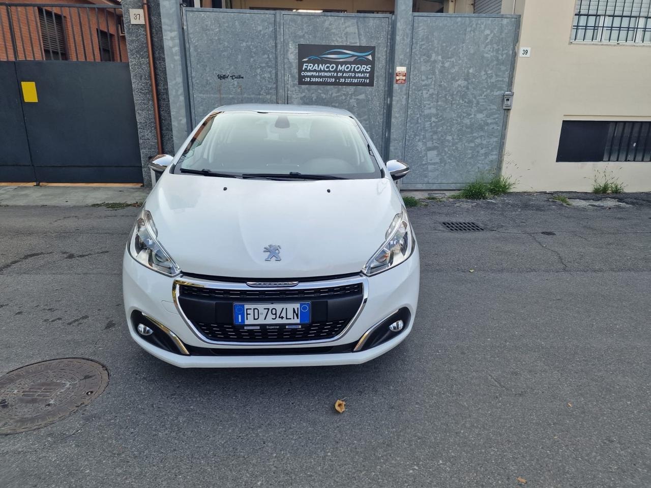 Peugeot 208 PureTech 82 5 porte Allure