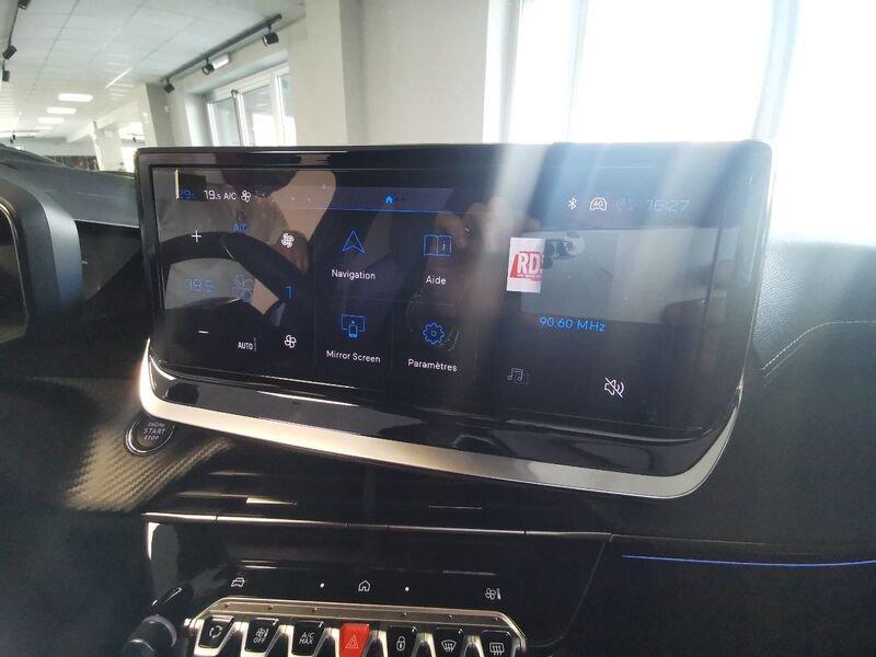 Peugeot 2008 Hybrid 145cv e-DCS6 GT auto