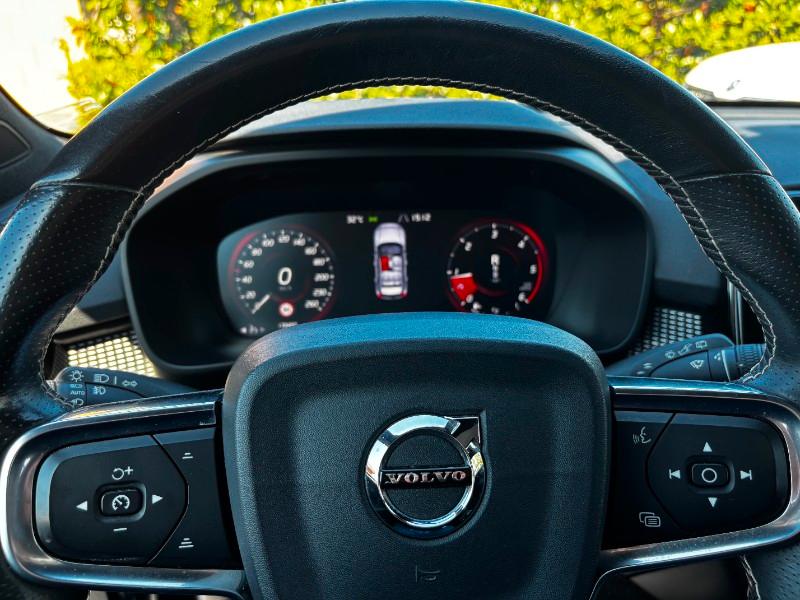 VOLVO XC40 (2017-->) XC40 D3 Geartronic R-design