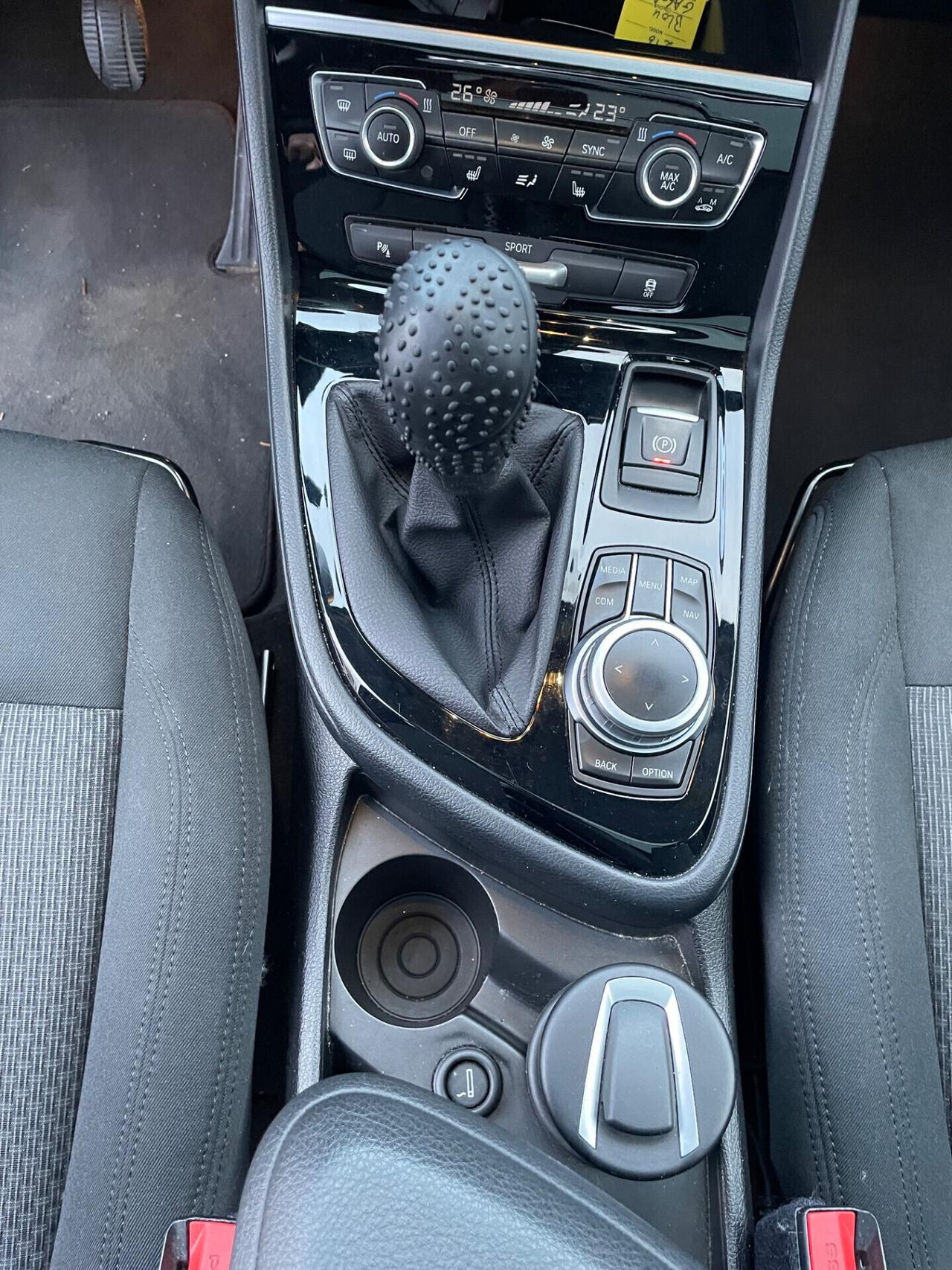 Bmw 216 218d Active Tourer*Neopatentati*Tetto*Navi*