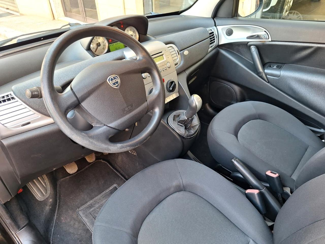 Lancia Ypsilon 1.3 MJT 16V 95 CV Platinum