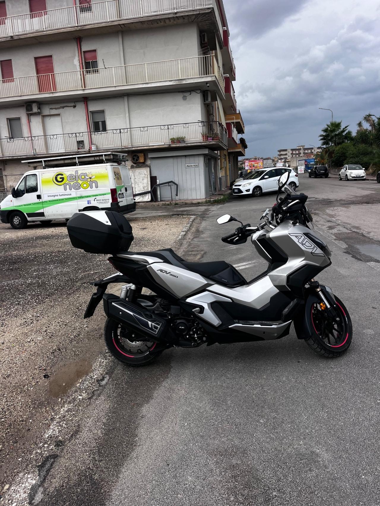 Honda ADV 350 2023 bauletto paravento