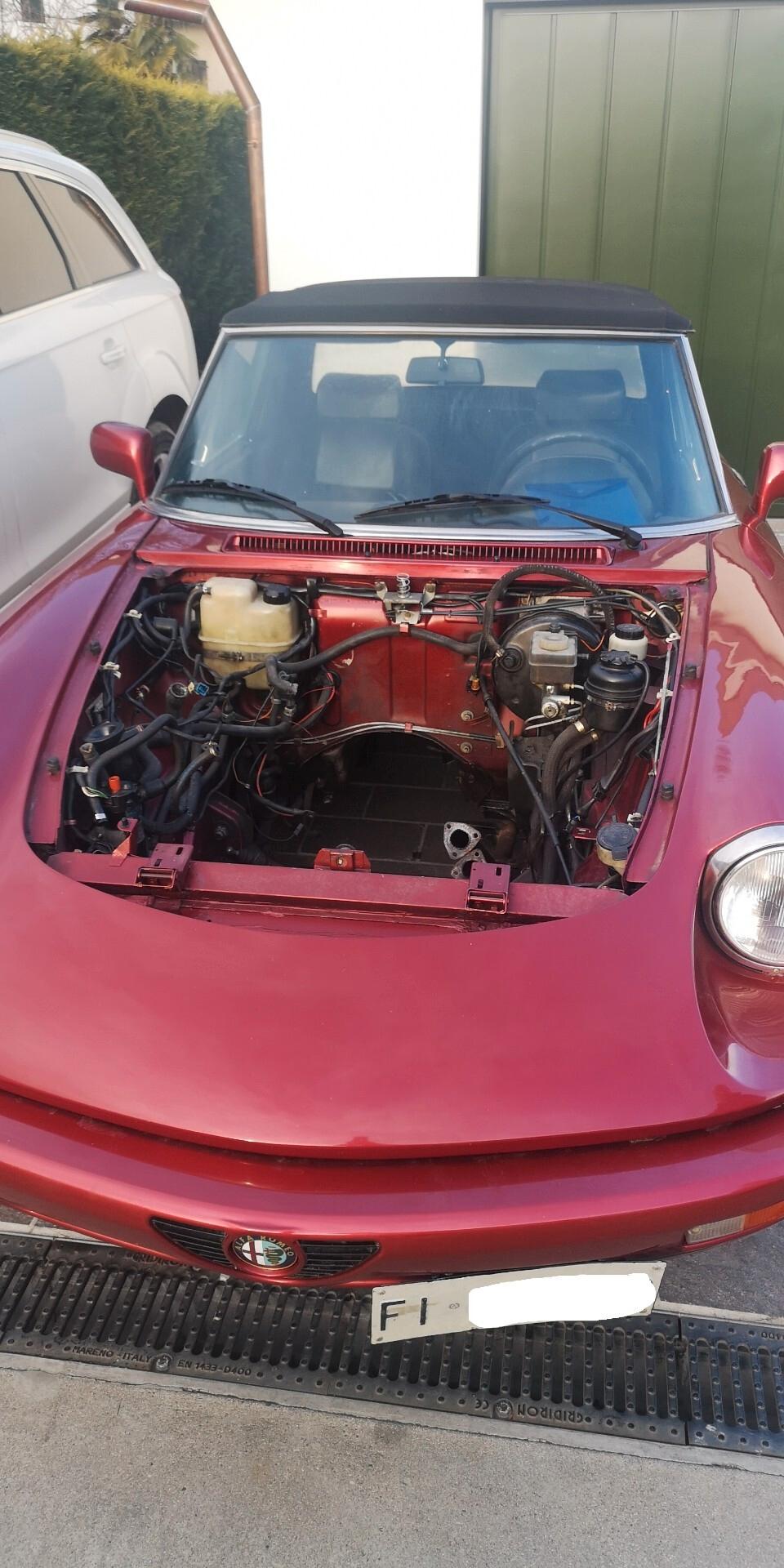 Alfa Romeo Spider 2.0i