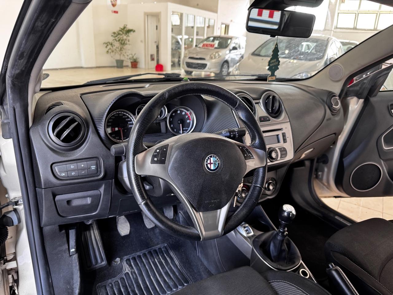 Alfa Romeo MiTo 1.4 78 CV Distinctive Sport Pack