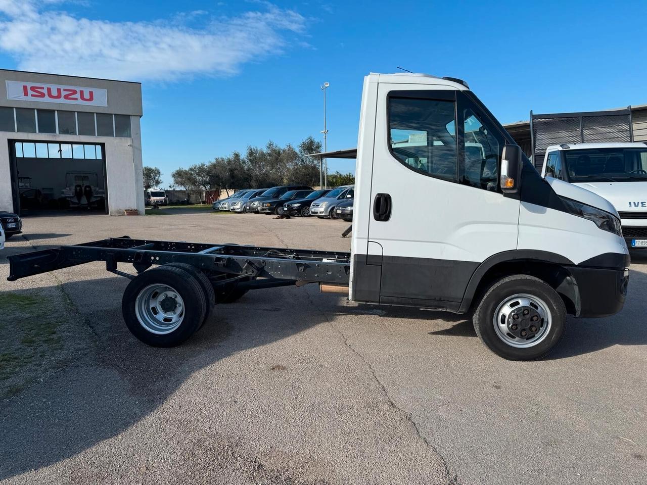 Iveco Daily 35C14 2.3 - Chassy