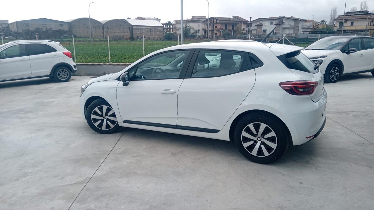 Renault Clio TCe 100 CV GPL 5 porte Equilibre autocarro n1