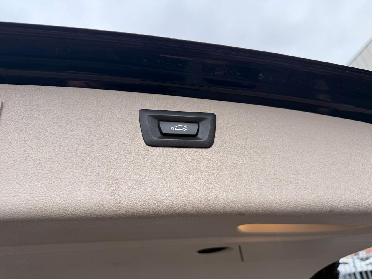 Bmw 320 320d xDrive Touring Luxury