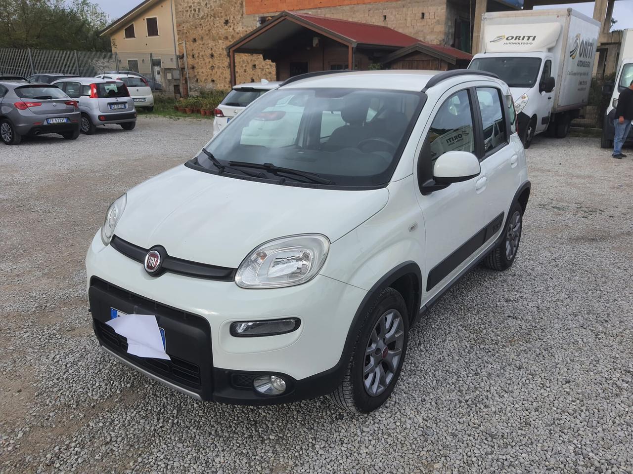 fiat panda 4x4 aziendale fatturabile con iva esposta verttura italiana 1.3 diesel 95 cv prezzo al netto di € 2000 di rottamazione