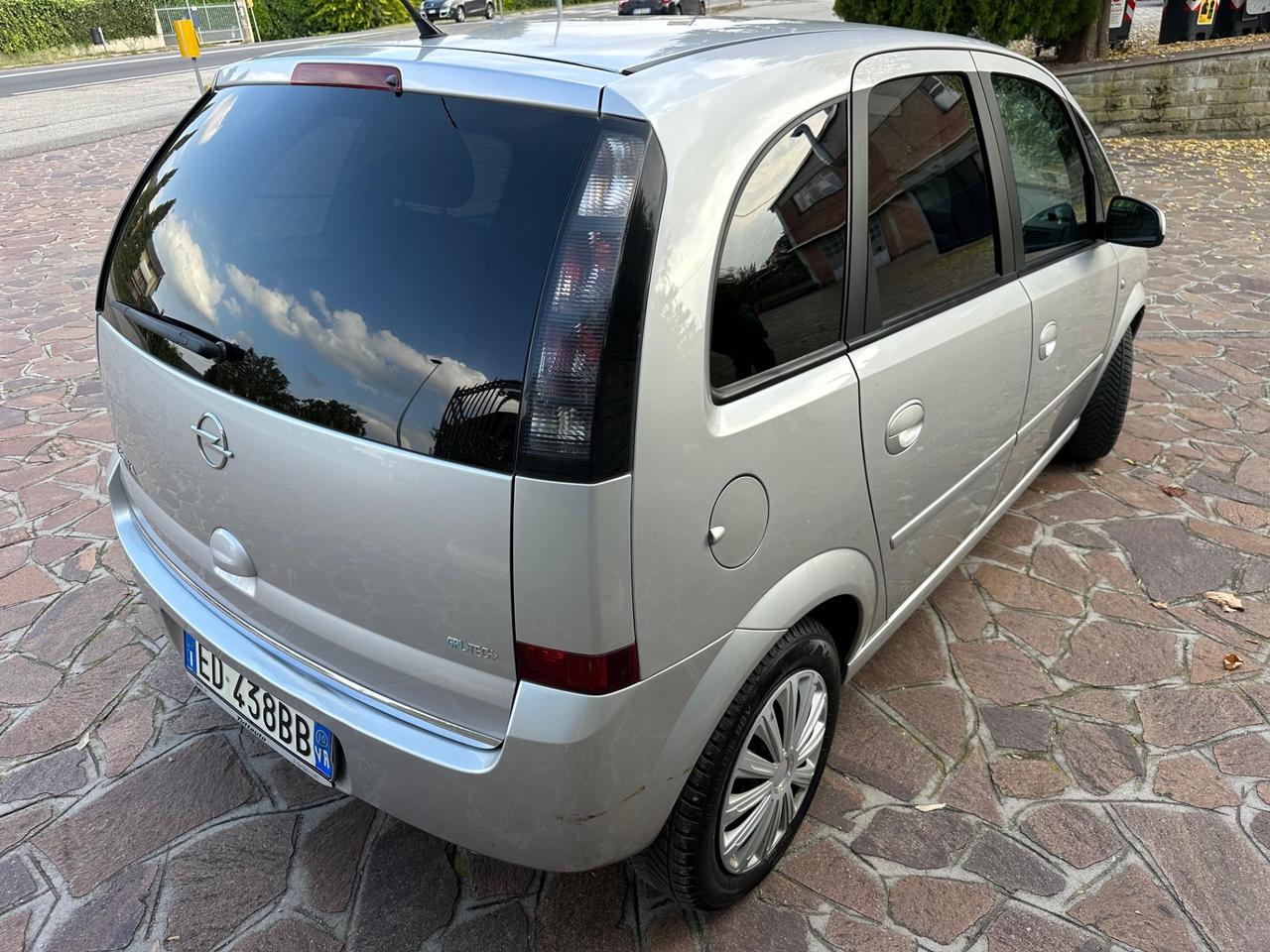 Opel Meriva 1.4 16V GPL-TECH Club