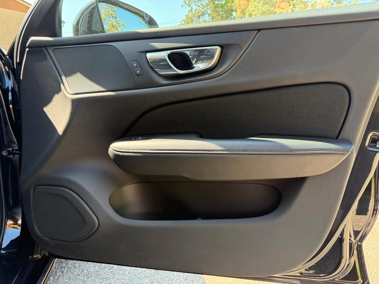 Volvo V60 B4 (d) Geartronic Momentum Pro Business PILOT ASSIST