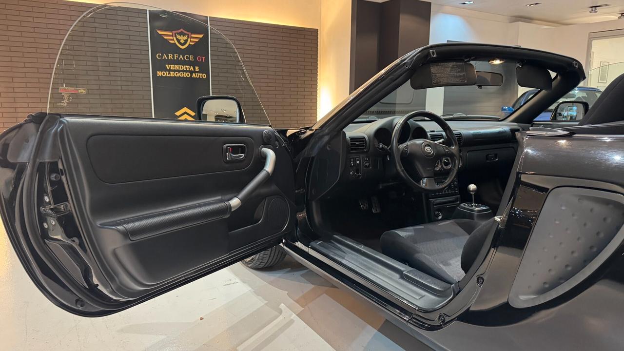 Toyota MR2 1.8i 16V CABRIO - 2002