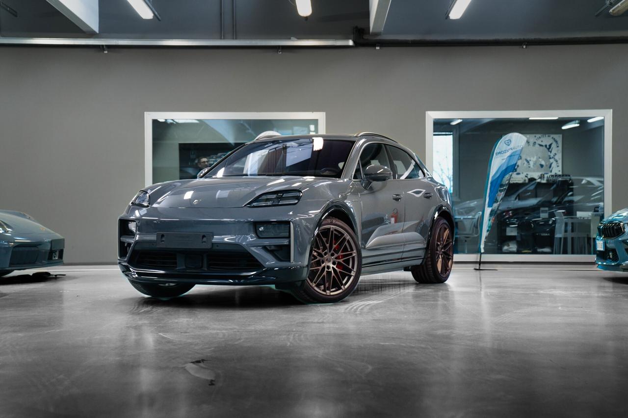 Porsche Macan EV TURBO - FULL ELETTRICO VENTILATI SOSP. PNEUMATICHE ASSE STERZANTE