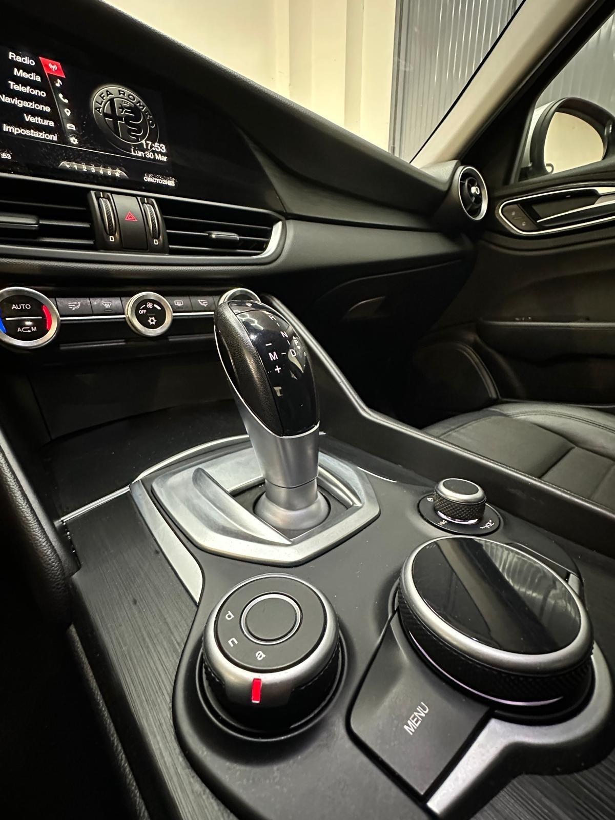 Alfa Romeo Giulia 2.2 150cv super