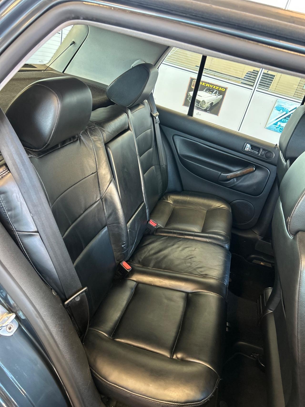 Volkswagen Golf 1.8 turbo 20V cat 5p. GTI