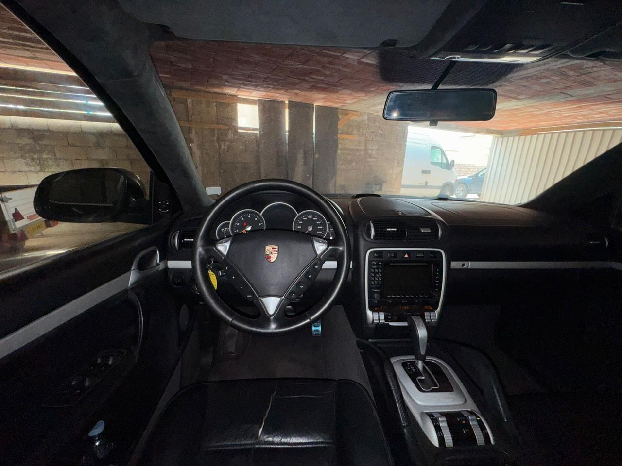 PORSCHE CAYENNE TURBO PRIMA SERIE-500 CV