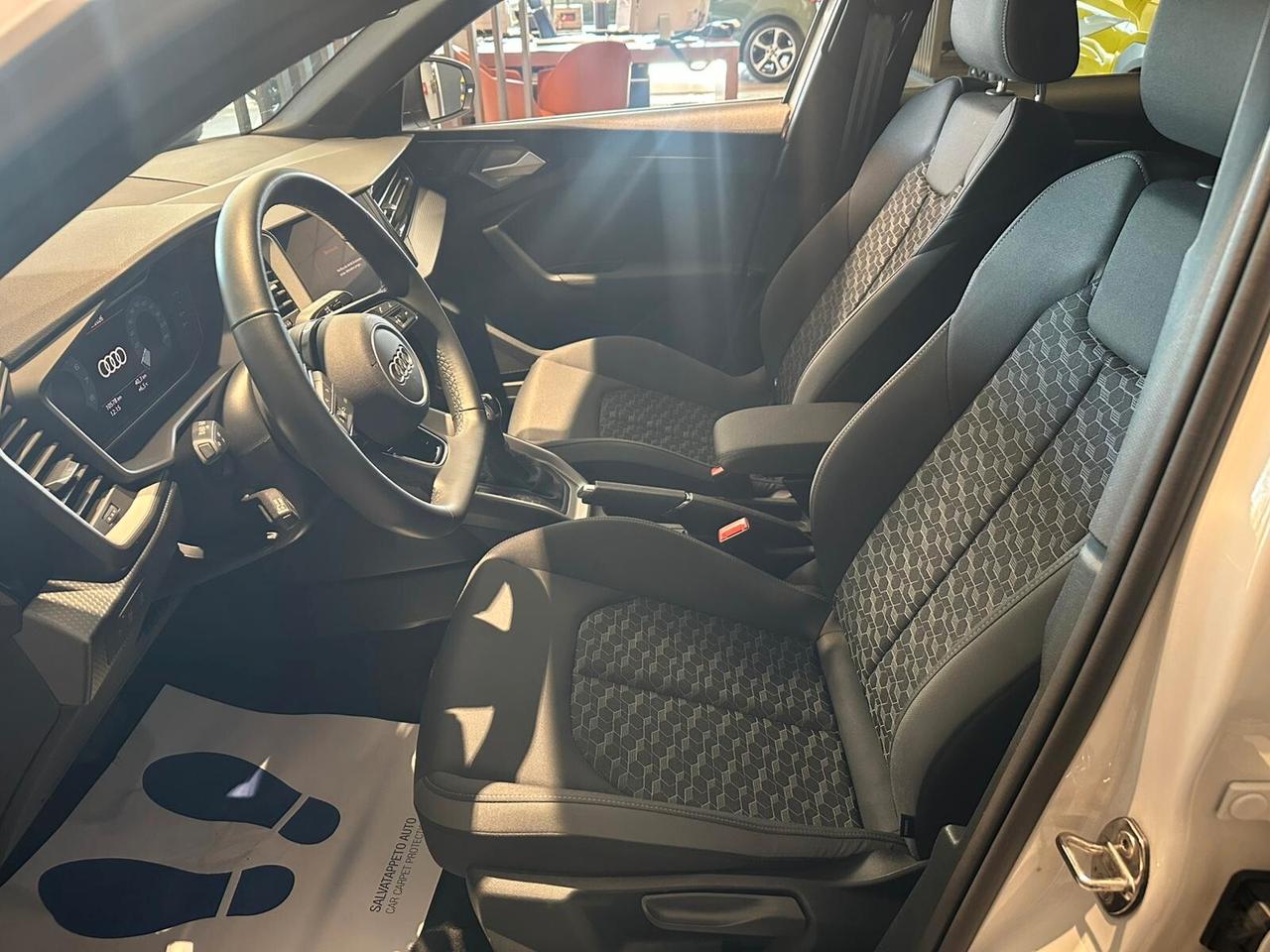 Audi A1 allstreet 30 TFSI S tronic Identity Contrast