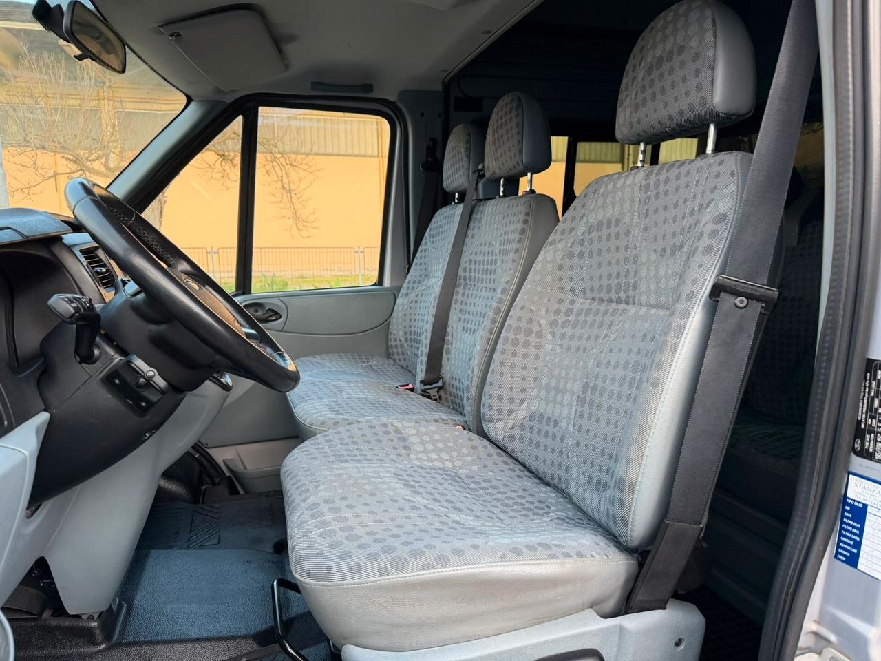 FORD TRANSIT 2.2 TETTO ALTO PASSO LUNGO 6 POSTI