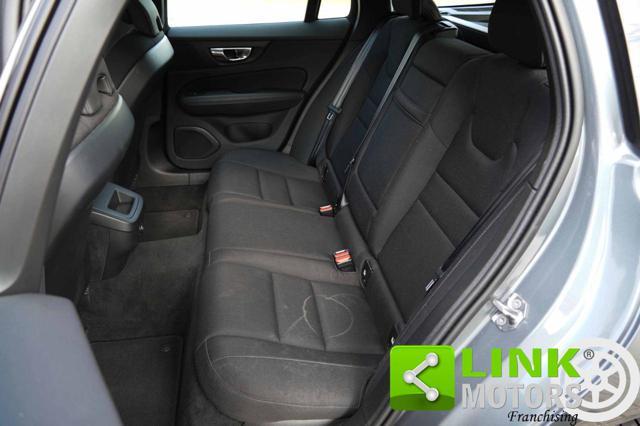 VOLVO V60 2.0 D3 150 CV Geartronic Business 2020 - 78.000KM
