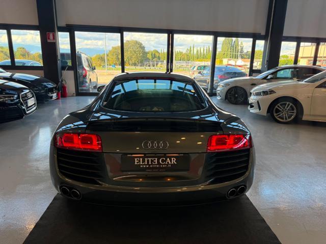 AUDI R8 4.2 V8 FSI quattro R tronic