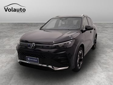 VOLKSWAGEN Tiguan III 2024 - Tiguan 2.0 tdi R-Line 150cv dsg