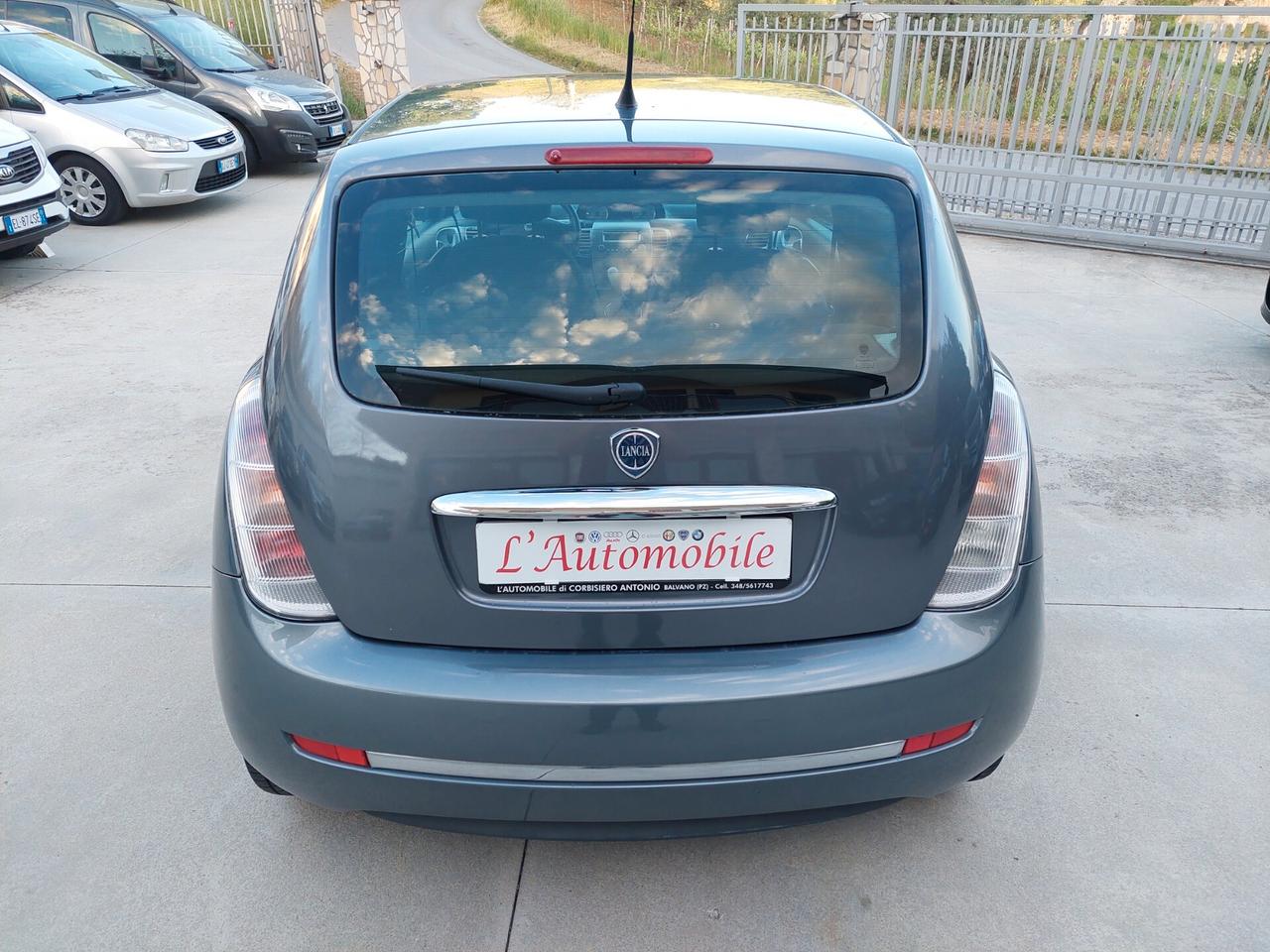 Lancia Ypsilon 1.3 MJT 75 CV Argento