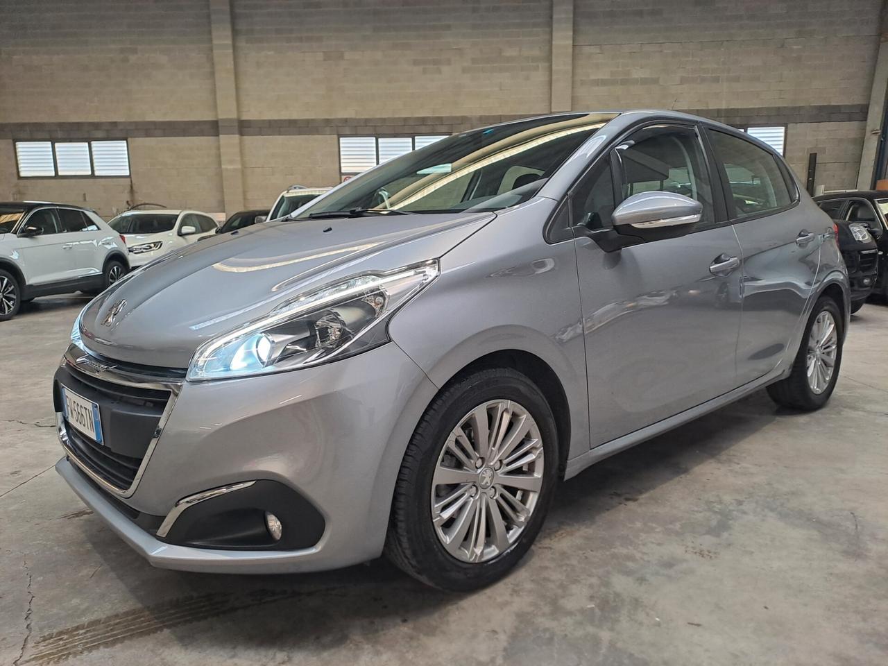 PEUGEOT 208 1.2 BENZINA *DA VETRINA*