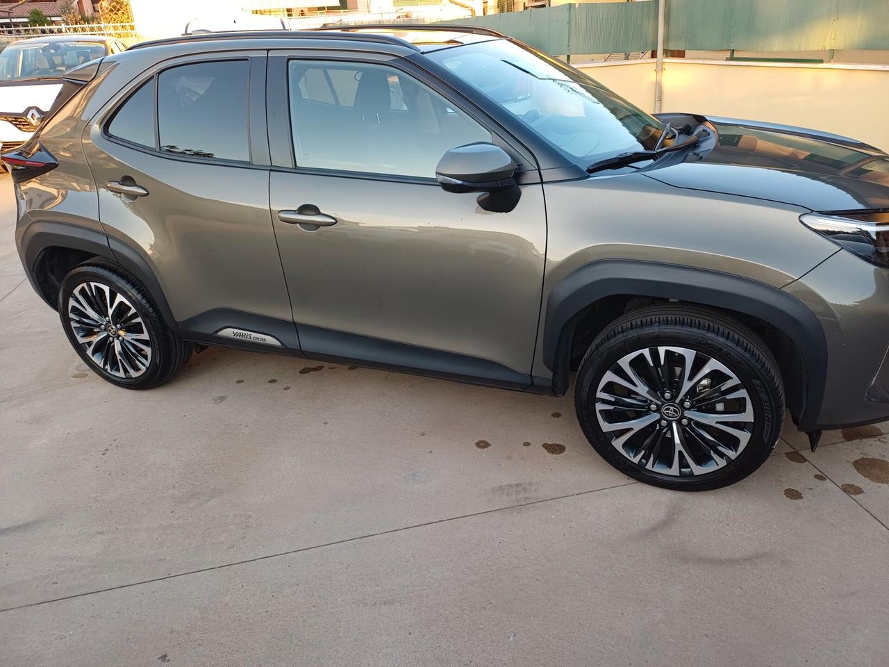 Toyota Yaris Cross 1.5 4WD-i(TETTO PANORAMICO)