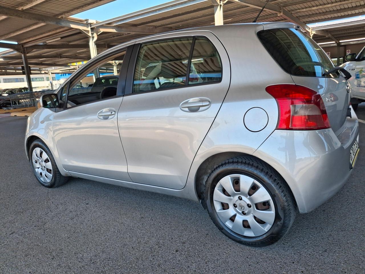 Toyota Yaris 1.3 BENZINA-OK NEOPATENTATI.