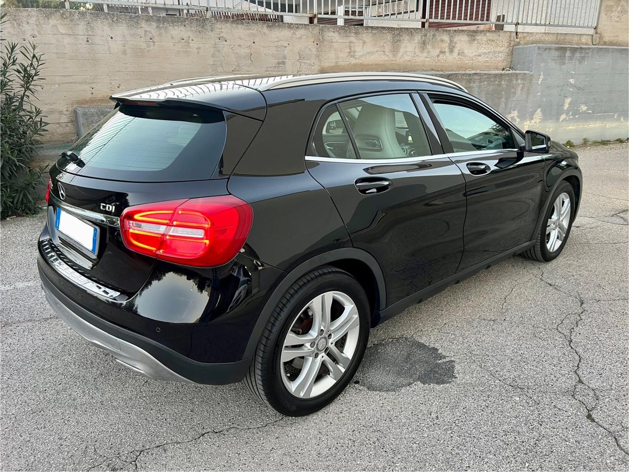 Mercedes-benz GLA 180 GLA 180 CDI Automatic Sport