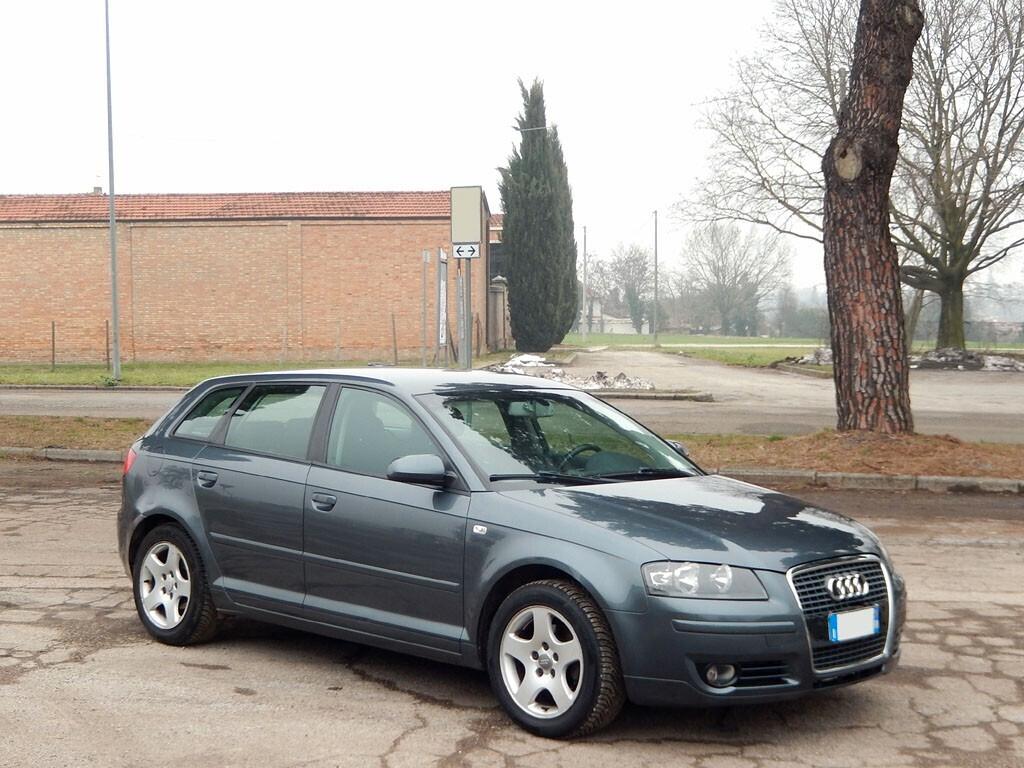 AUDI A3 1.6 impianto GPL con BOMBOLA NUOVA!