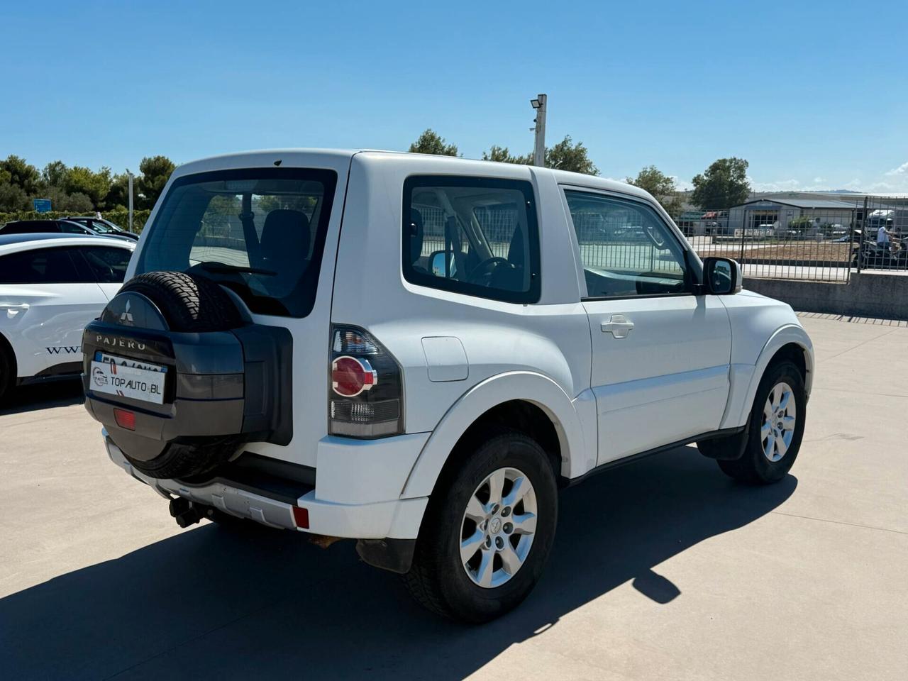 Mitsubishi Pajero 3.2 DI-D 16V aut. 3p. Instyle DPF