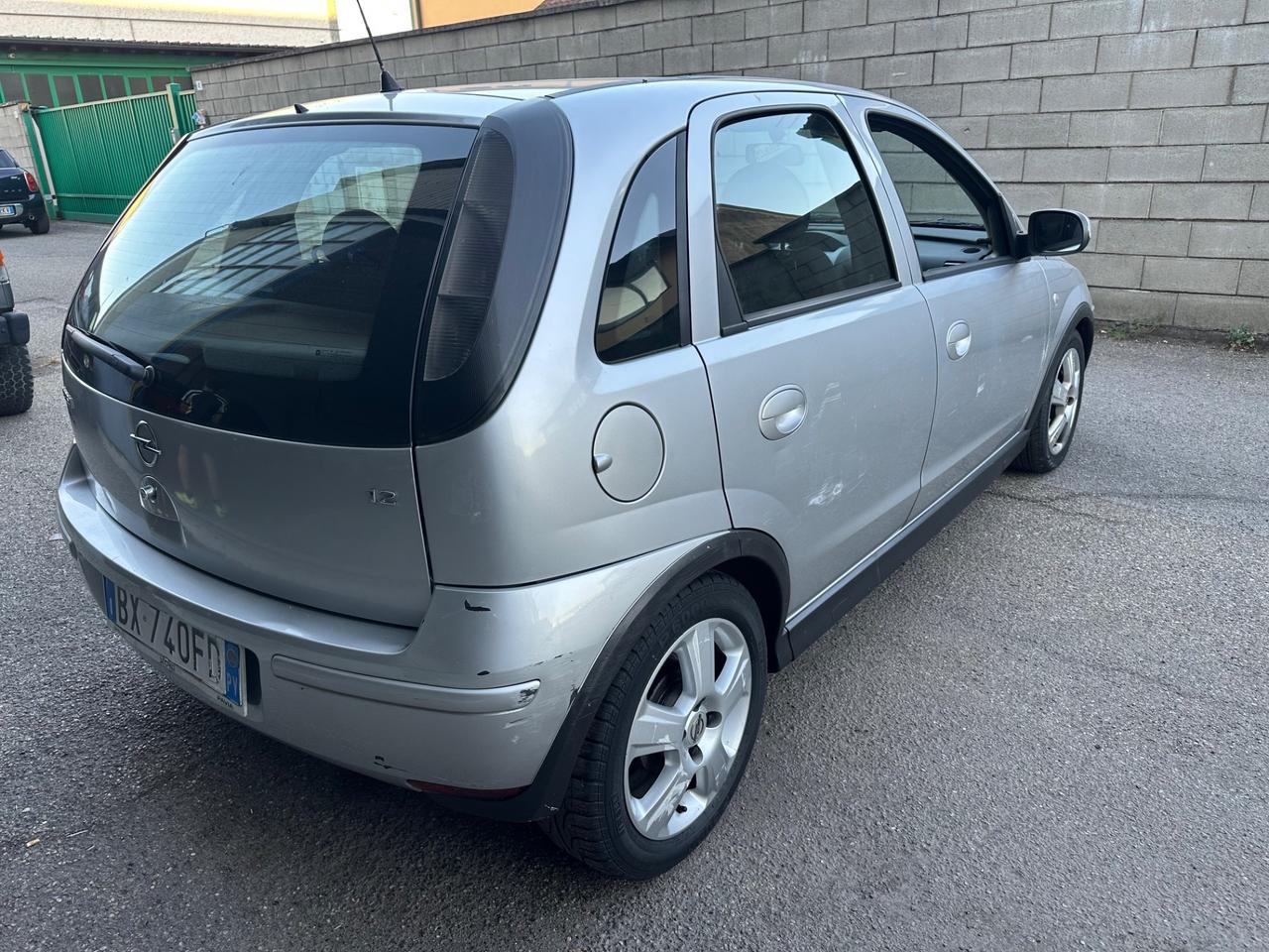 OPEL CORSA 1,2 BENZINA 60 MILA KM