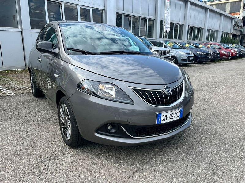 Lancia Ypsilon 1.0 FireFly 5 porte S&S Hybrid Gold Plus