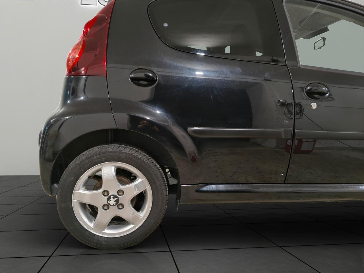 Peugeot 107 1.0 Plaisir