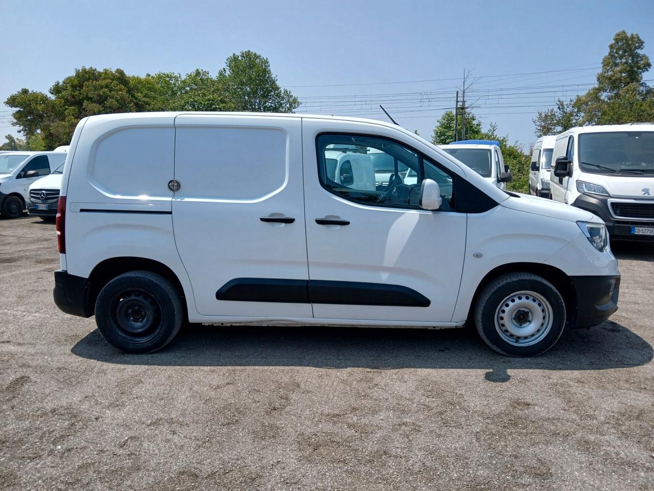 Opel Combo Cargo 1.6 Diesel 100CV S&S PC 650kg Edition
