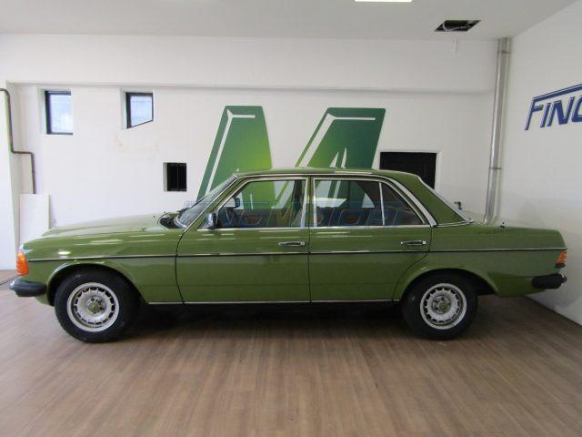 MERCEDES-BENZ 200 2.0 109 CV BERLINA