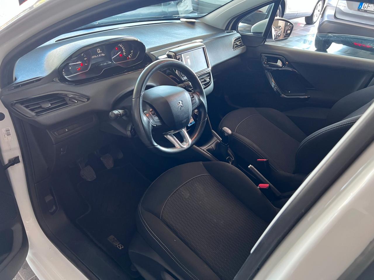 Peugeot 208 PureTech 82 5 porte Access