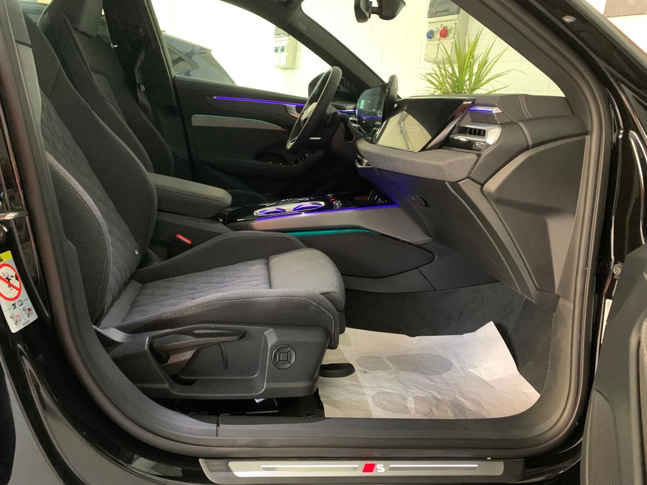 Audi A6 55 3.0 TFSI quattro ultra S tronic line edition