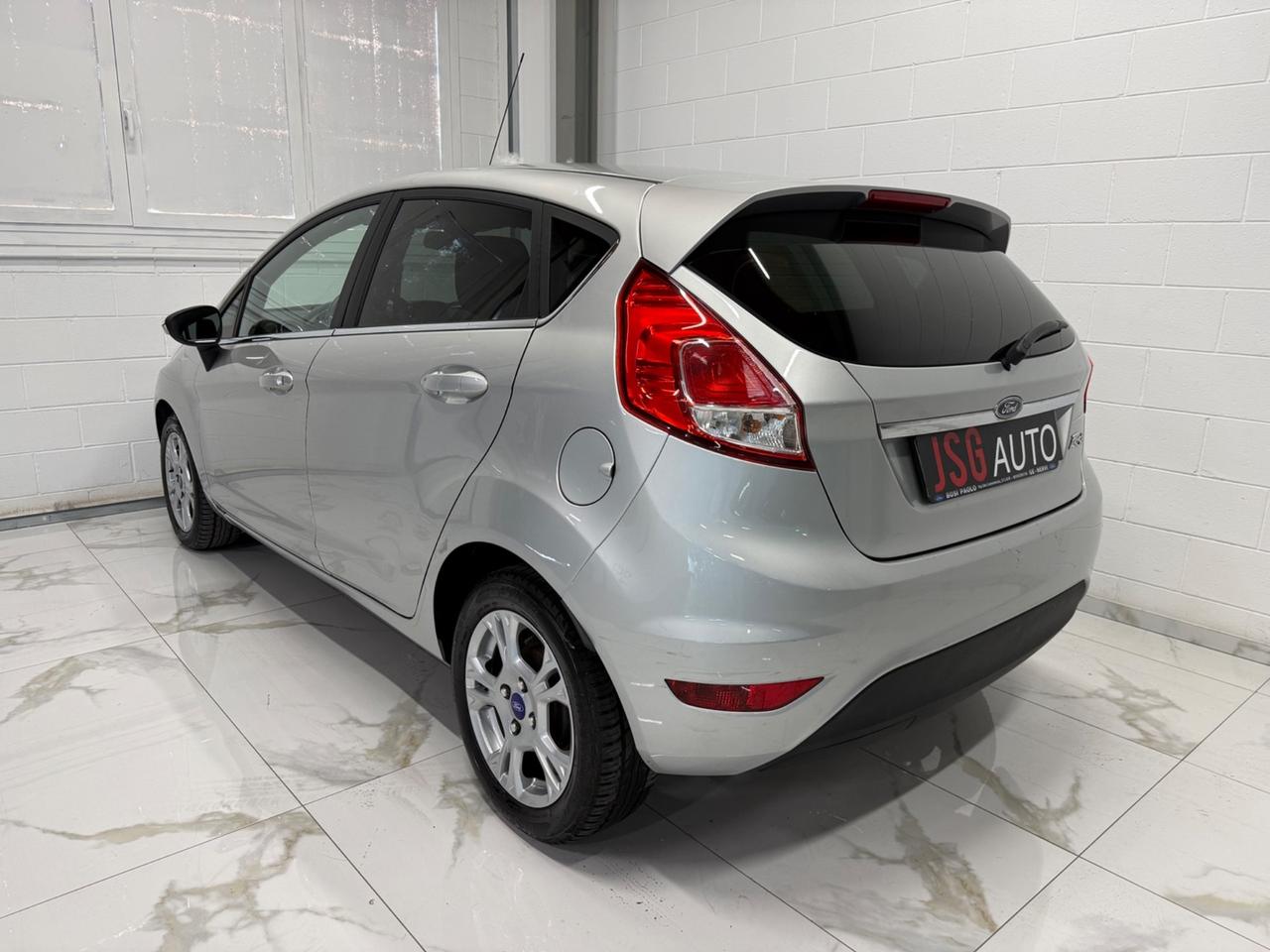 Ford Fiesta 1.4 5p. Bz.- GPL Titanium